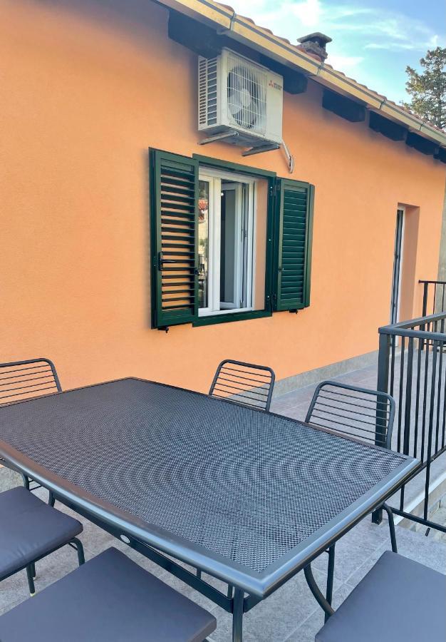 Apartment Bilo Omiš Eksteriør billede