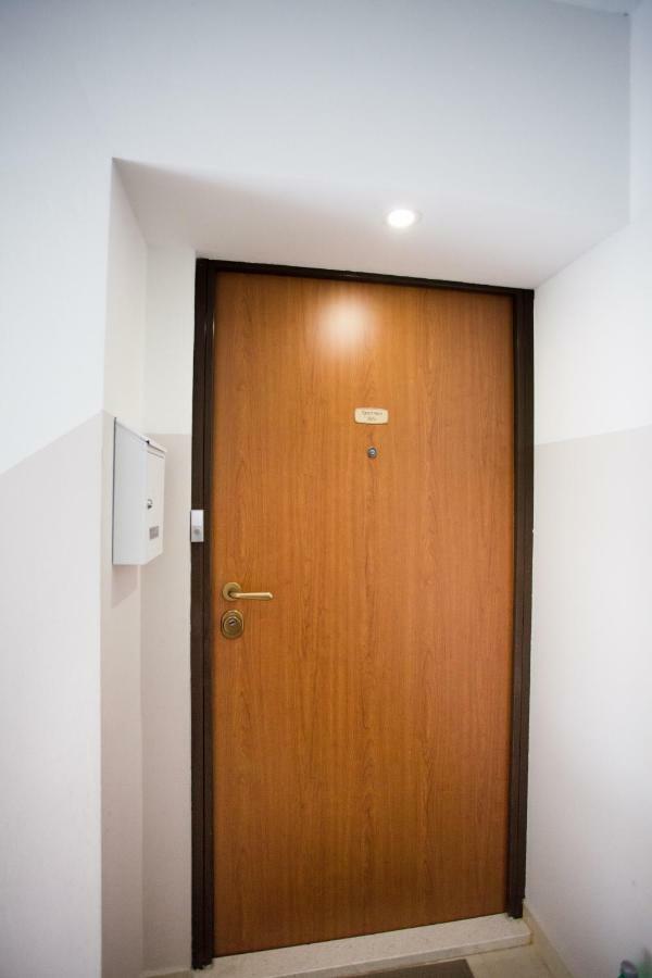 Apartment Bilo Omiš Eksteriør billede