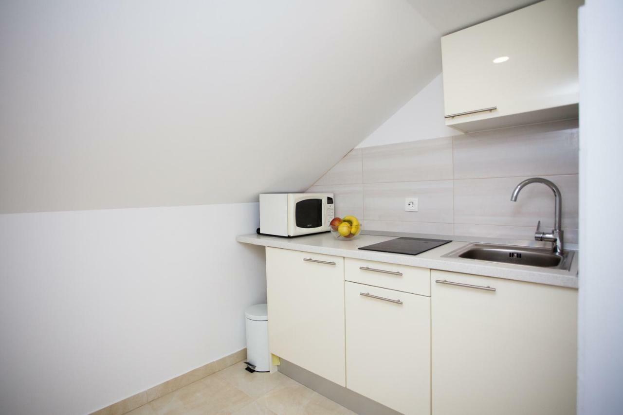 Apartment Bilo Omiš Eksteriør billede